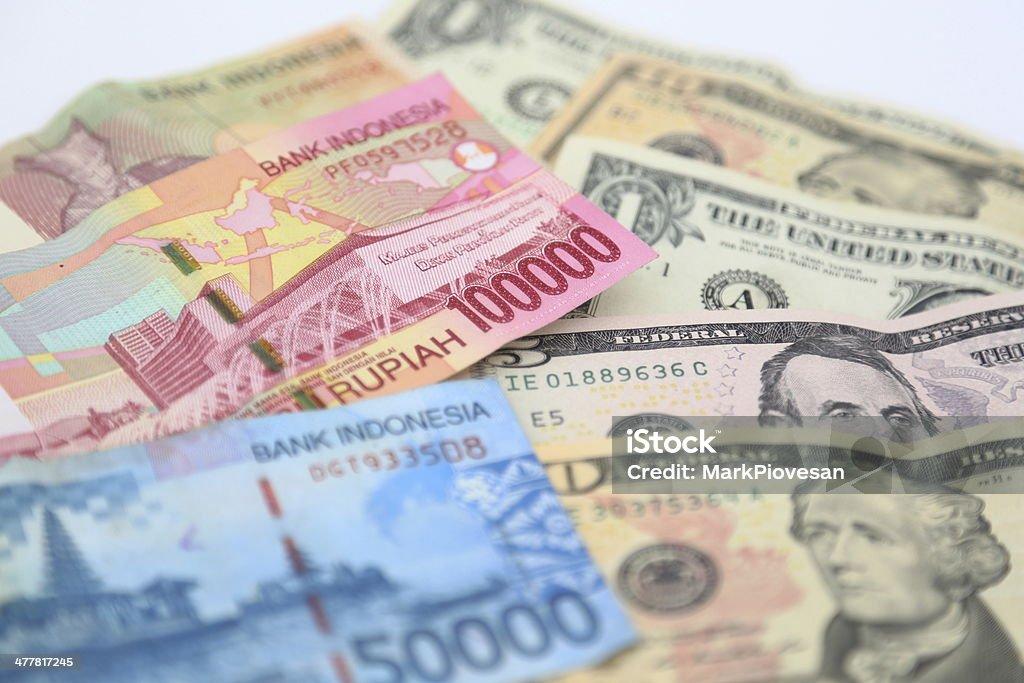 Dolar Makin Garang, Rupiah Dekati Rp18.000 per Dolar AS